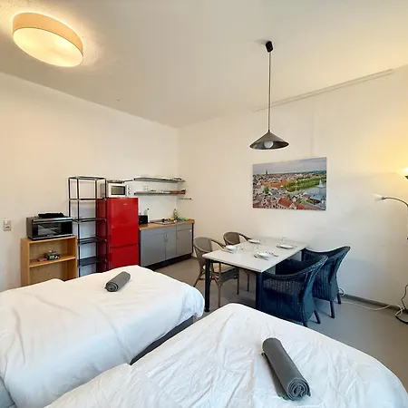 Berta - Zentrale - 2 Kuechenzeilen - Naehe Bahnhof Apartmán